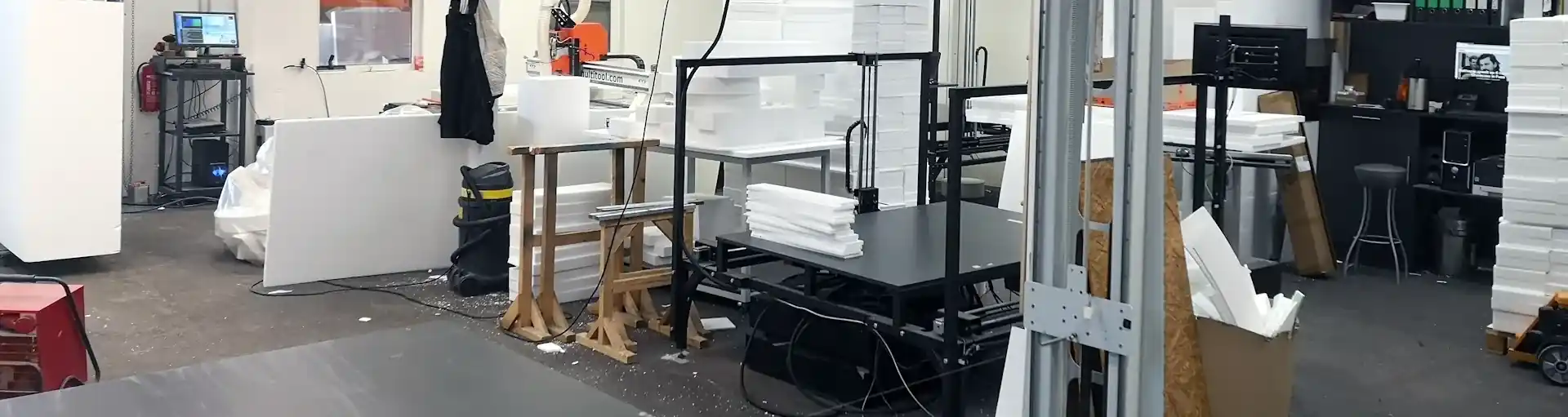 CUT1610S bei der CNC-Bearbeitung von XPS